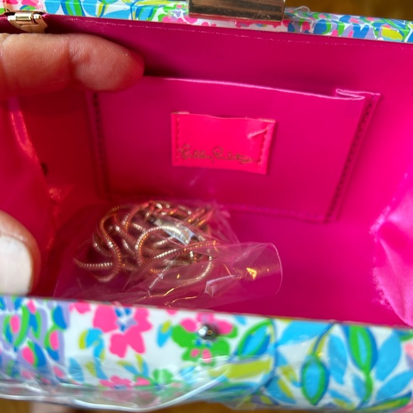 NWOT Lilly Pulitzer purse - Picture 3 of 3